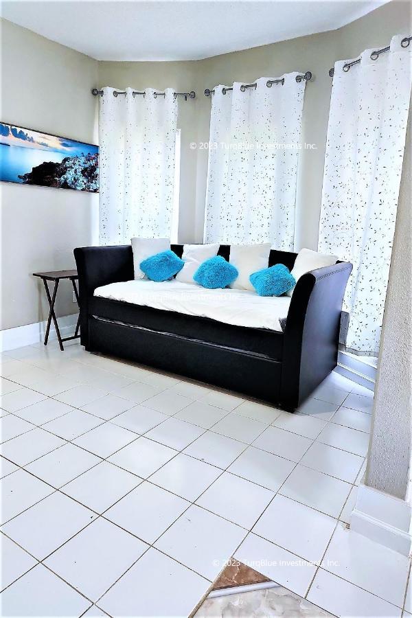 Casaazul-2605B-Pleasure Pier & Beach A Block Away- 3Bed 2Bath 7 Beds- 7 Minutes To Cruise Terminal Галвестон Экстерьер фото