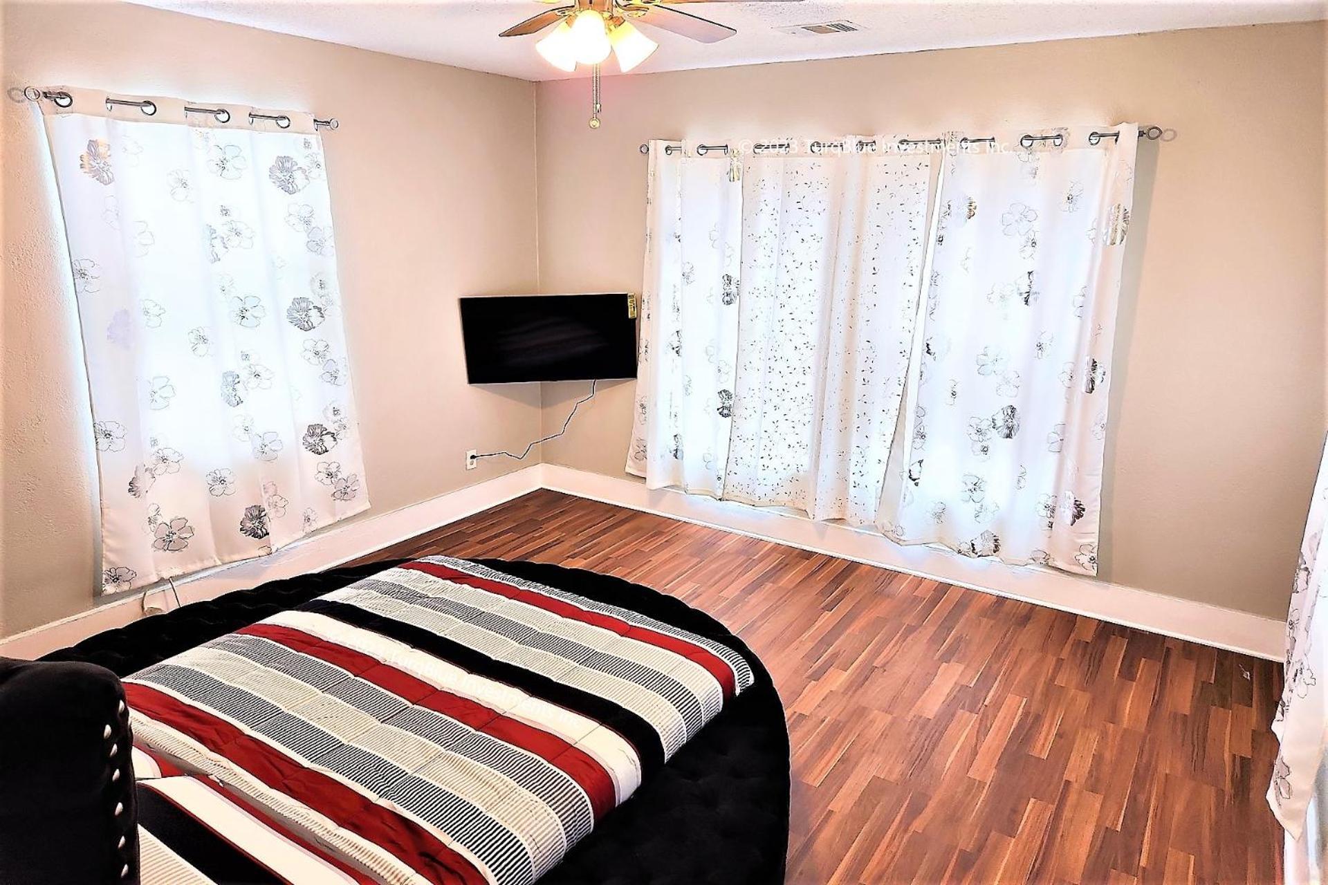 Casaazul-2605B-Pleasure Pier & Beach A Block Away- 3Bed 2Bath 7 Beds- 7 Minutes To Cruise Terminal Галвестон Экстерьер фото