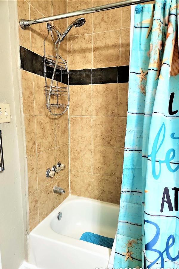 Casaazul-2605B-Pleasure Pier & Beach A Block Away- 3Bed 2Bath 7 Beds- 7 Minutes To Cruise Terminal Галвестон Экстерьер фото