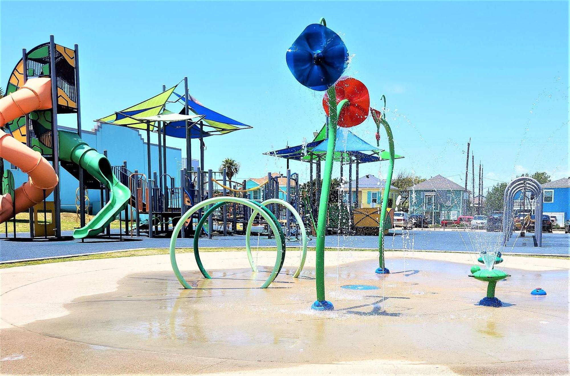 Casaazul-2605B-Pleasure Pier & Beach A Block Away- 3Bed 2Bath 7 Beds- 7 Minutes To Cruise Terminal Галвестон Экстерьер фото