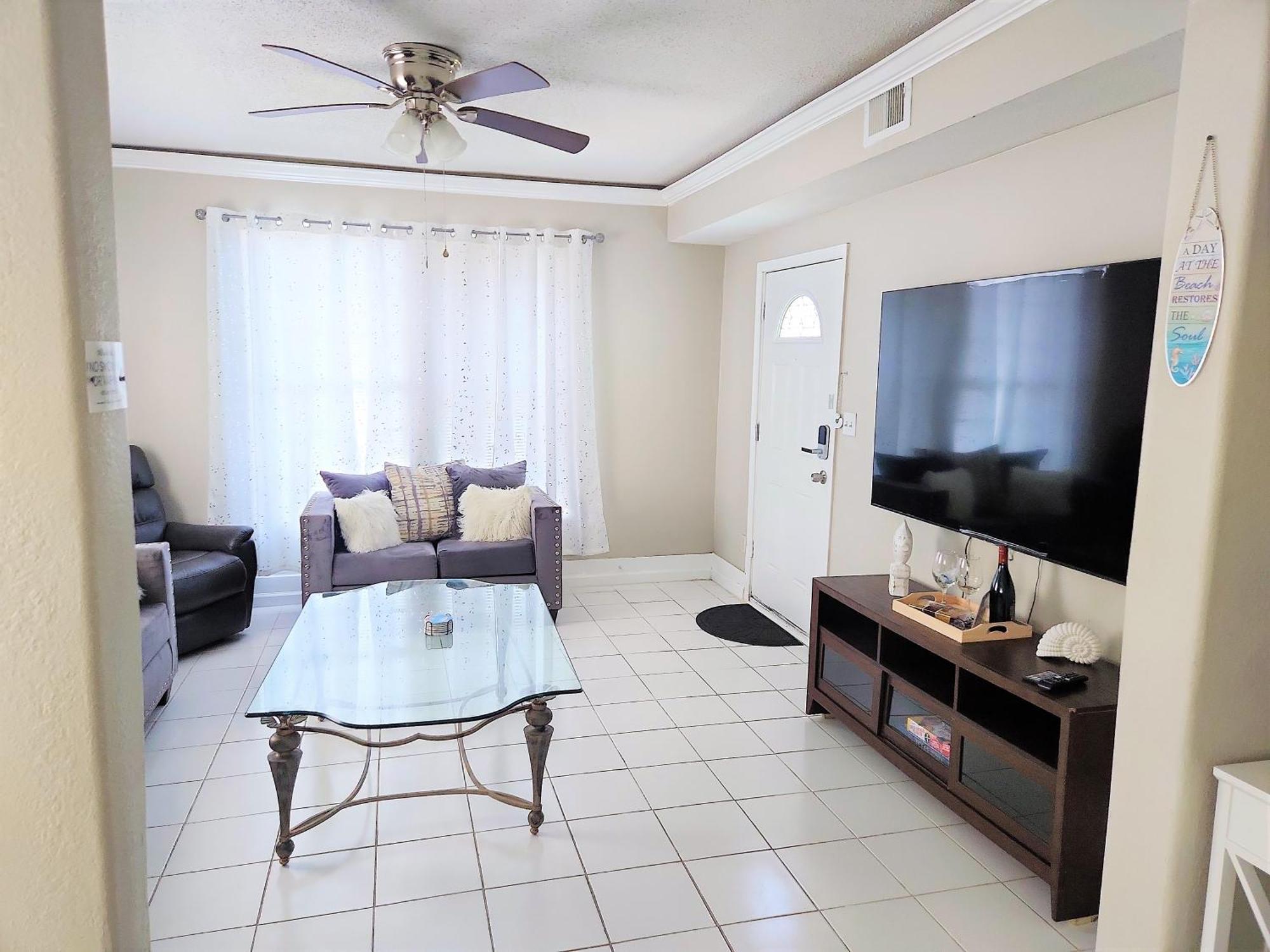 Casaazul-2605B-Pleasure Pier & Beach A Block Away- 3Bed 2Bath 7 Beds- 7 Minutes To Cruise Terminal Галвестон Экстерьер фото